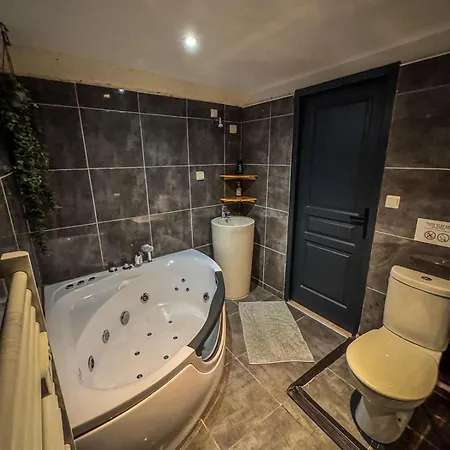 La Du Peyrou - 50m De L'arc De Triomphe דירה מונפלייה